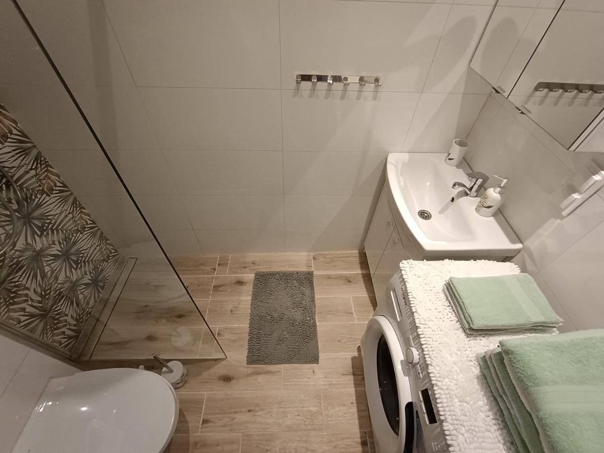 Szmaragdowy Apartament Przy Ulicy Opolskiej Tarnowskie Góry Eksteriør bilde