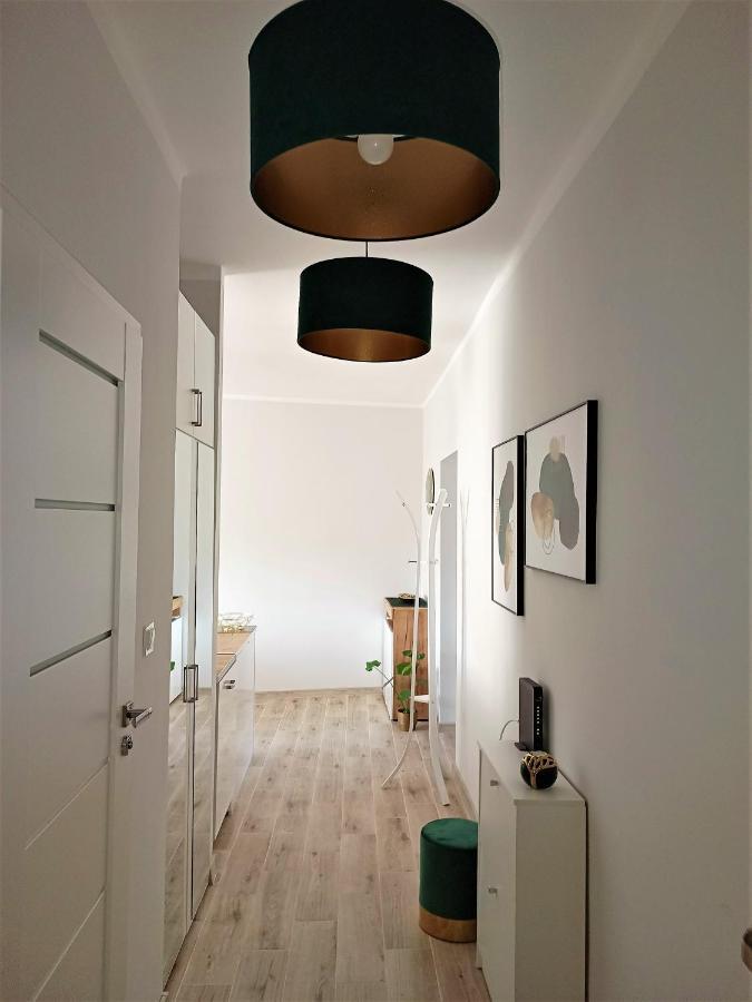 Szmaragdowy Apartament Przy Ulicy Opolskiej Tarnowskie Góry Eksteriør bilde