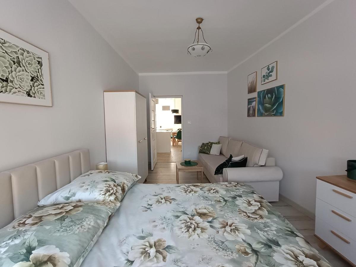 Szmaragdowy Apartament Przy Ulicy Opolskiej Tarnowskie Góry Eksteriør bilde