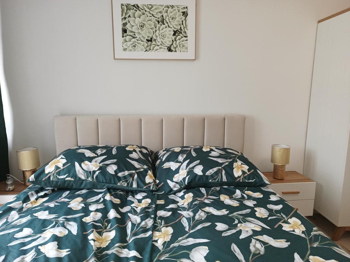 Szmaragdowy Apartament Przy Ulicy Opolskiej Tarnowskie Góry Eksteriør bilde