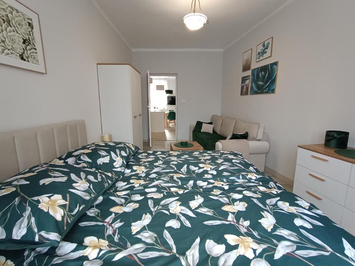 Szmaragdowy Apartament Przy Ulicy Opolskiej Tarnowskie Góry Eksteriør bilde